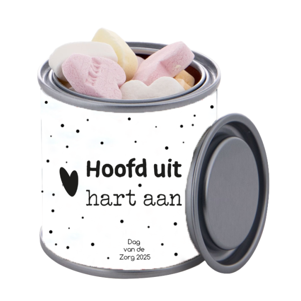 Blikje gevuld met snoephartjes
